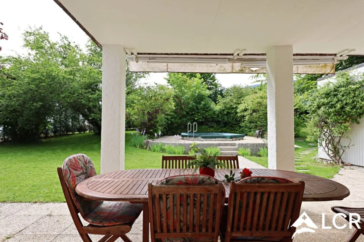 Magnifica casa d'architetto 9,5P / giardino paesaggistico con piscina - Foto 4 di 13