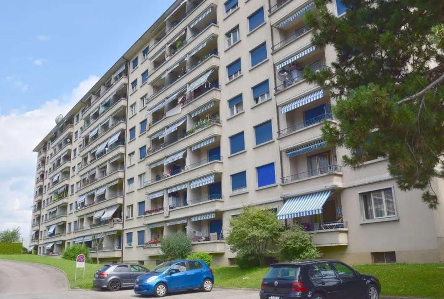 Joli 3 pièces au 7ème étage - Photo 2 sur 8