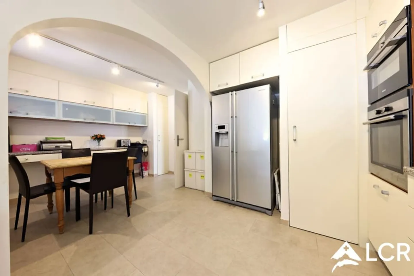 Magnifica casa d'architetto 9,5P / giardino paesaggistico con piscina - Foto 8 di 13