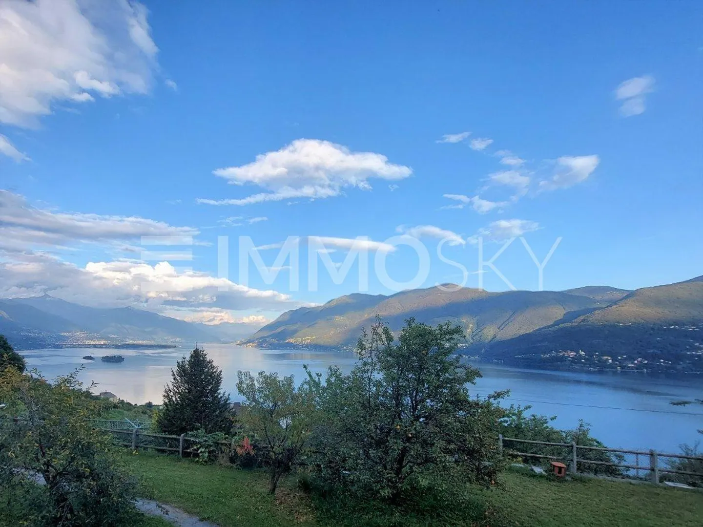 Le lac Majeur depuis votre balcon - Photo 2 sur 2