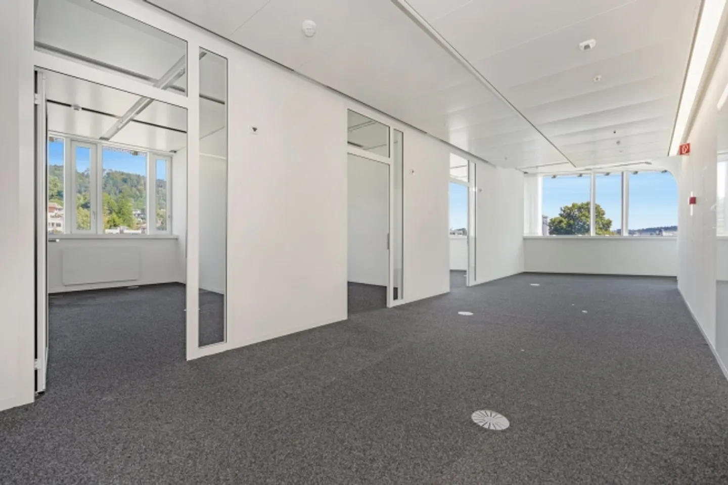 Office space for rent - Photo 6 of 8