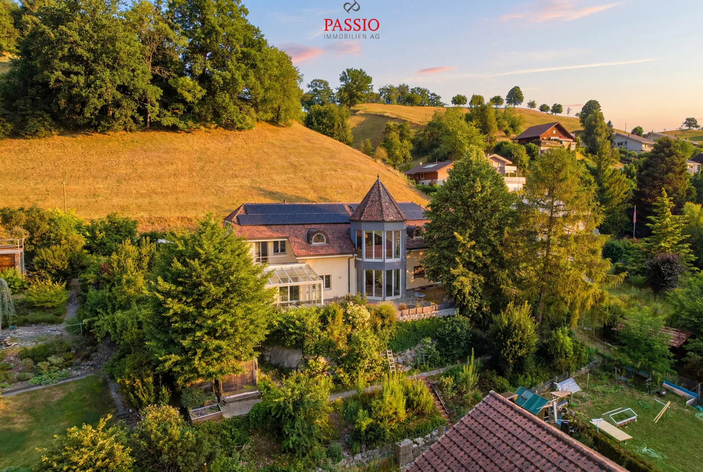 Villa for sale - Photo 1 of 19
