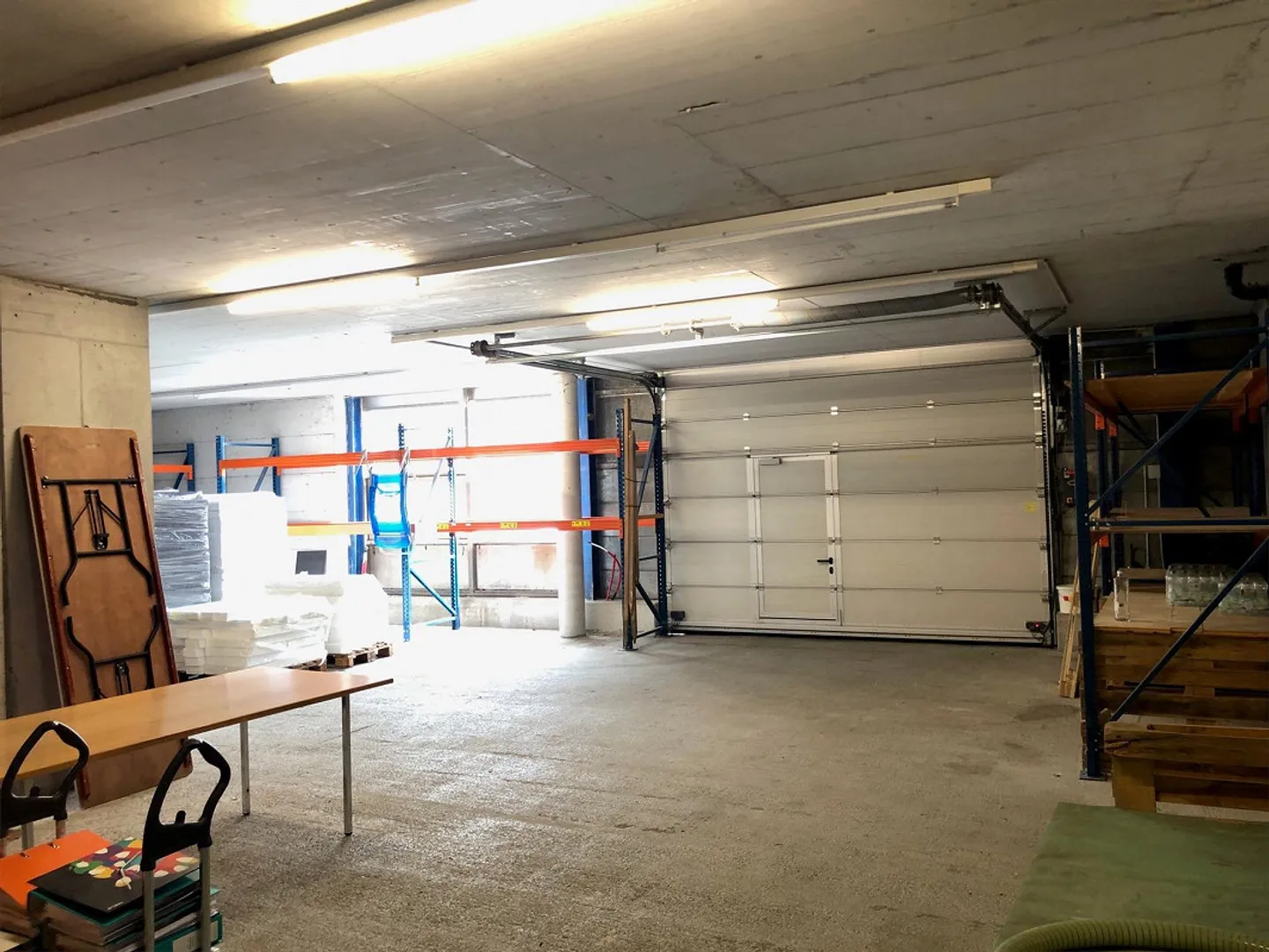 Gewerberaum mit Büro - Foto 2 von 12