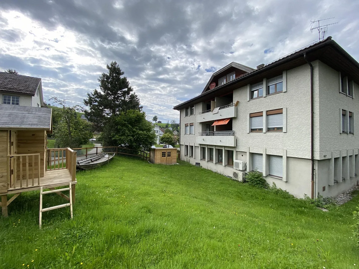 Helle Wohnung zu vermieten - Foto 1 von 5