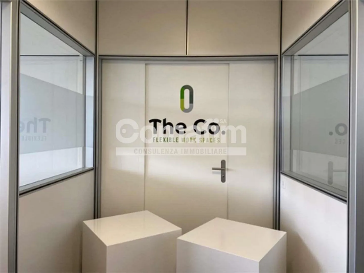 Bureau privé meublé dans un espace de coworking - Photo 5 sur 5