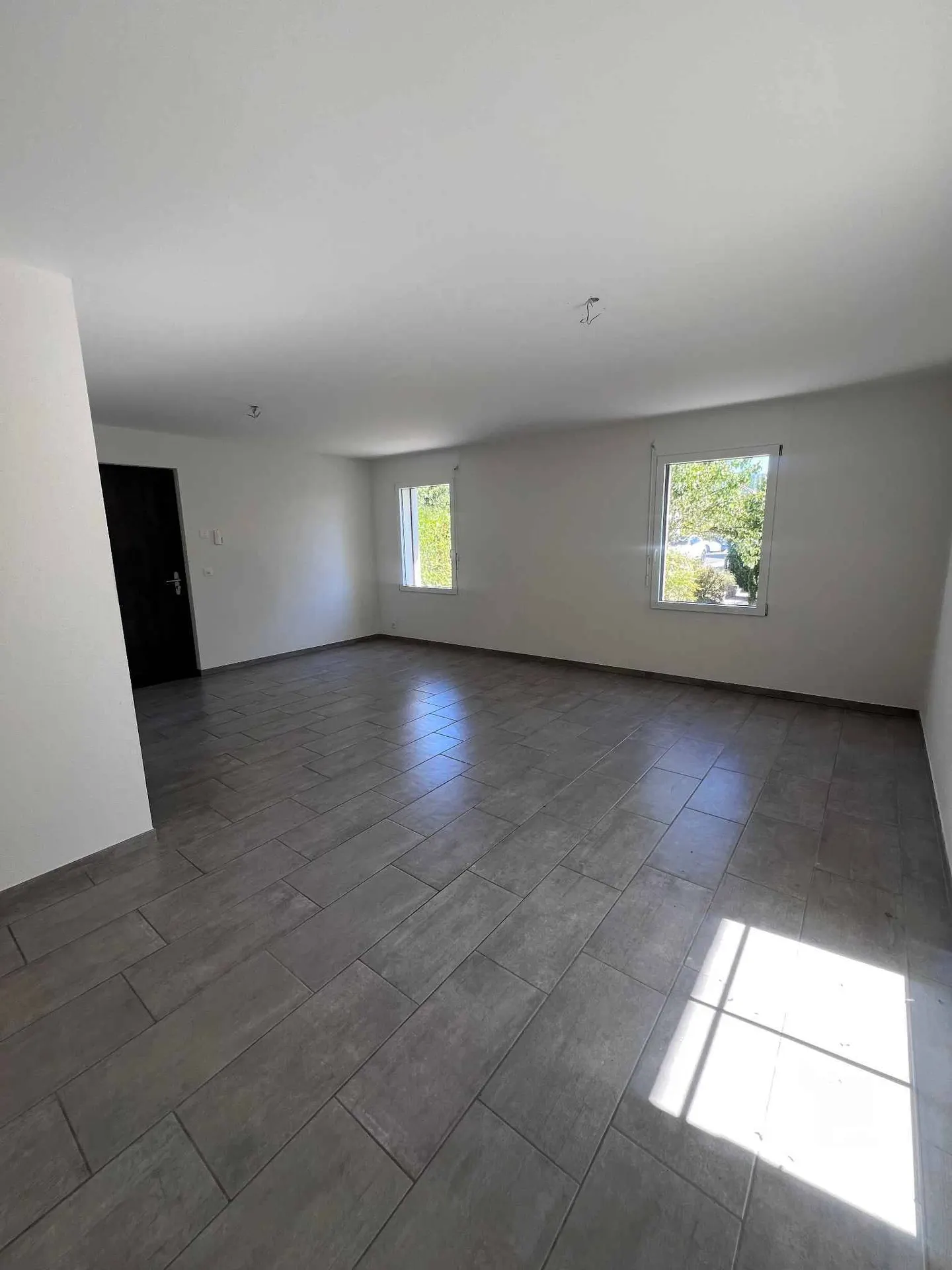 Geräumiger Gewerberaum - Foto 1 von 3