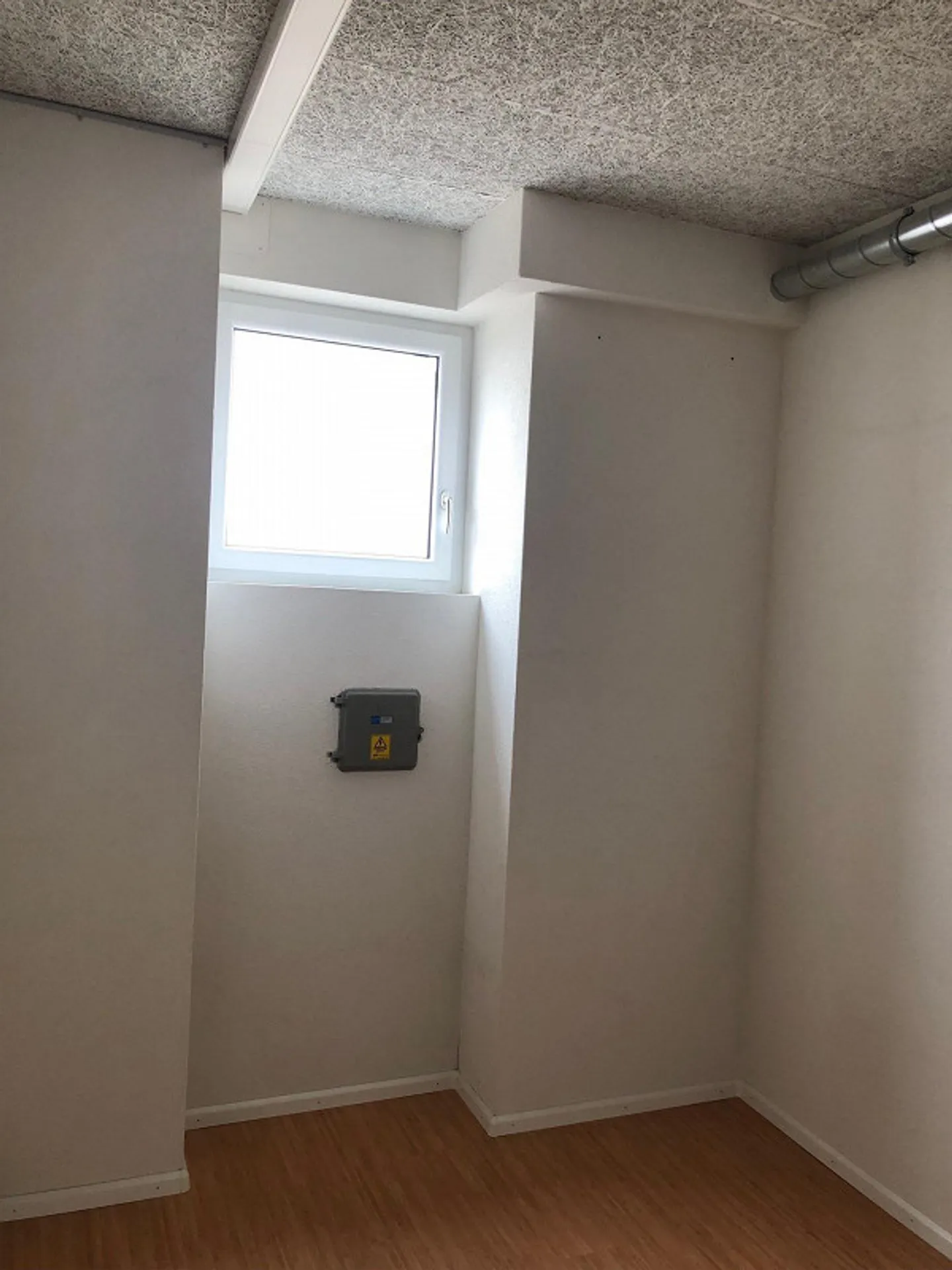 Gewerberaum mit Büro - Foto 9 von 12