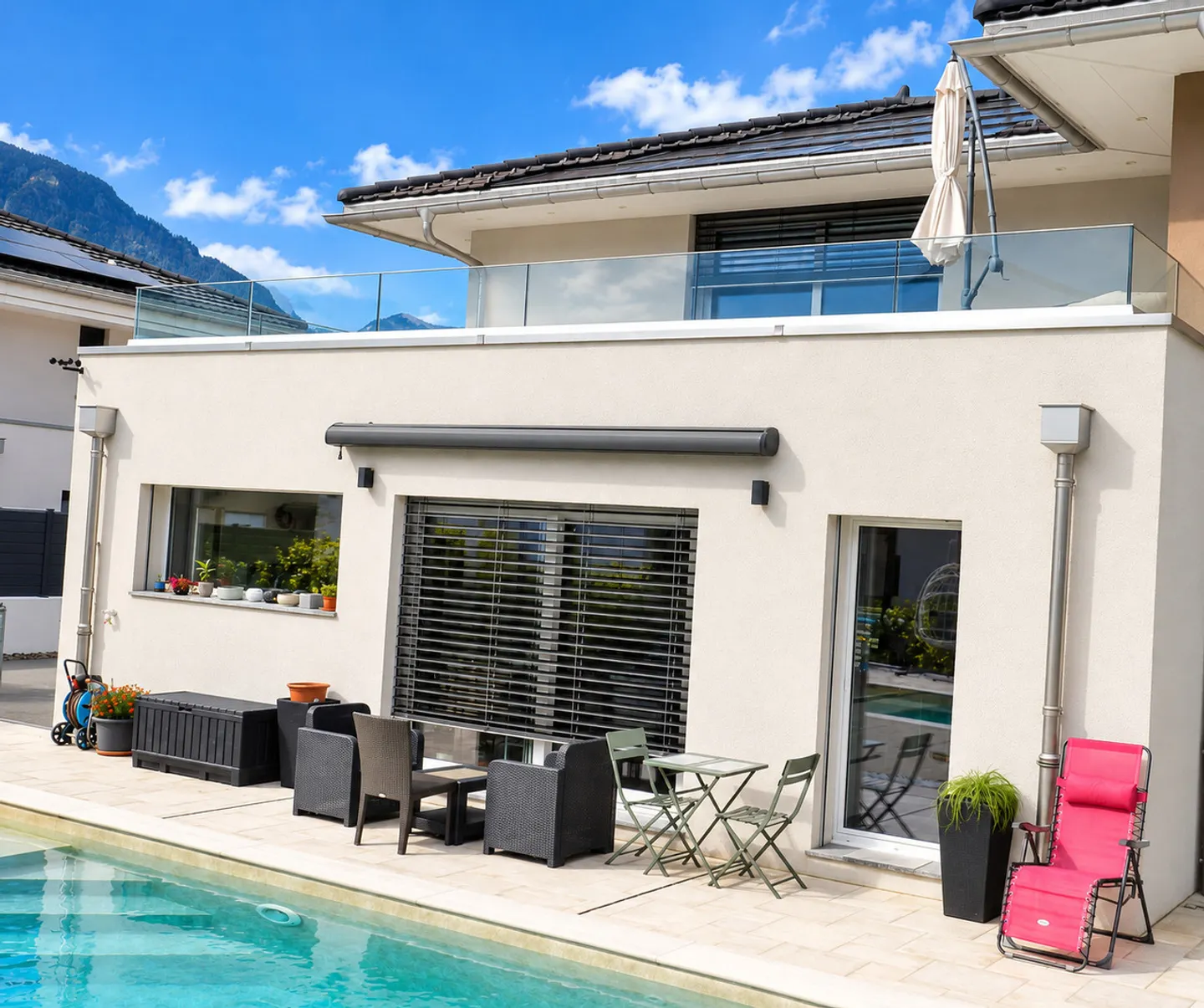 Versatile Villas with Pool - Photo 4 of 20