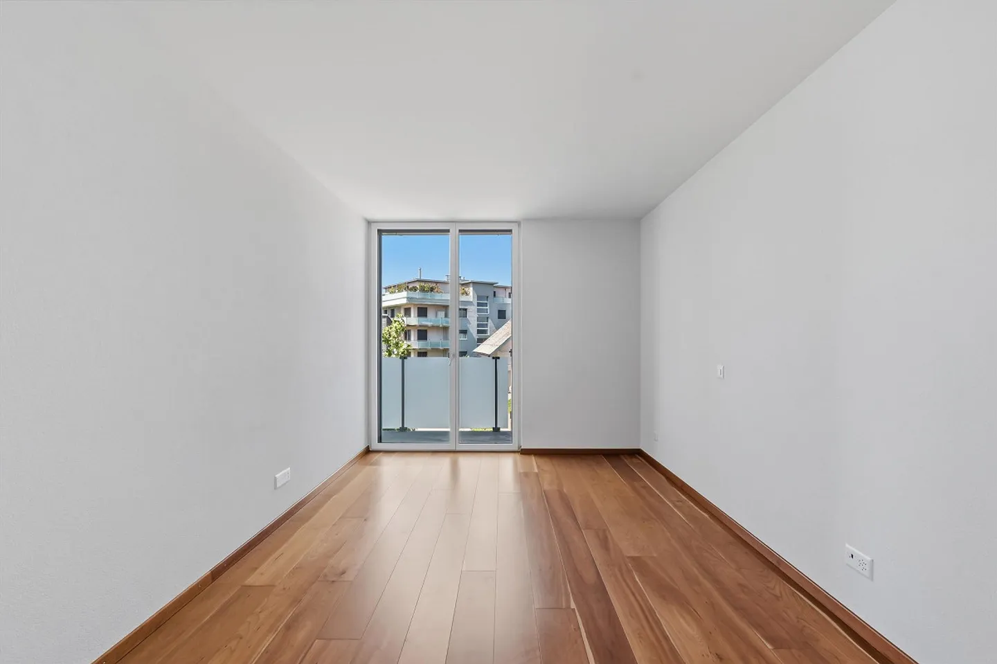 Ampio e ben curato appartamento di 2,5 stanze con balcone di 31 m² e alto - Foto 17 di 17