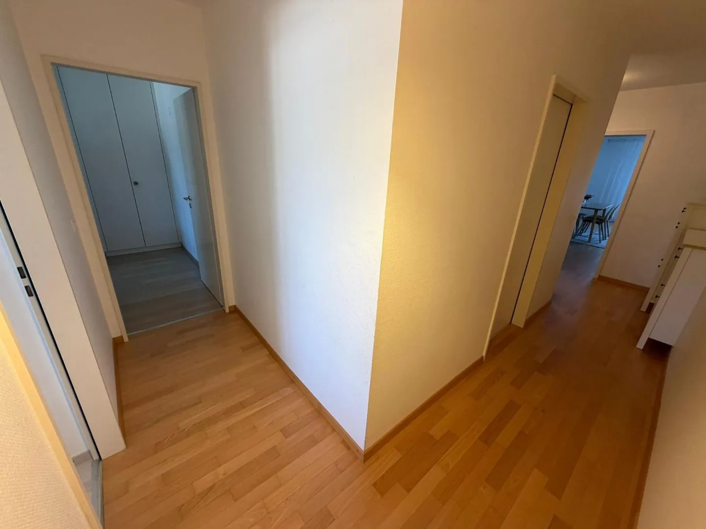 Furnished 5-room apartment - Photo 2 of 16