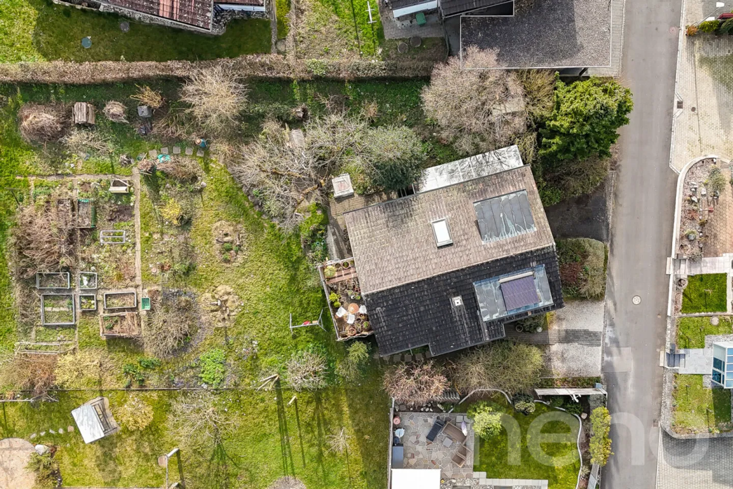 Affascinante casa di 7,5 stanze su grande terreno con molto potenziale - Foto 9 di 12