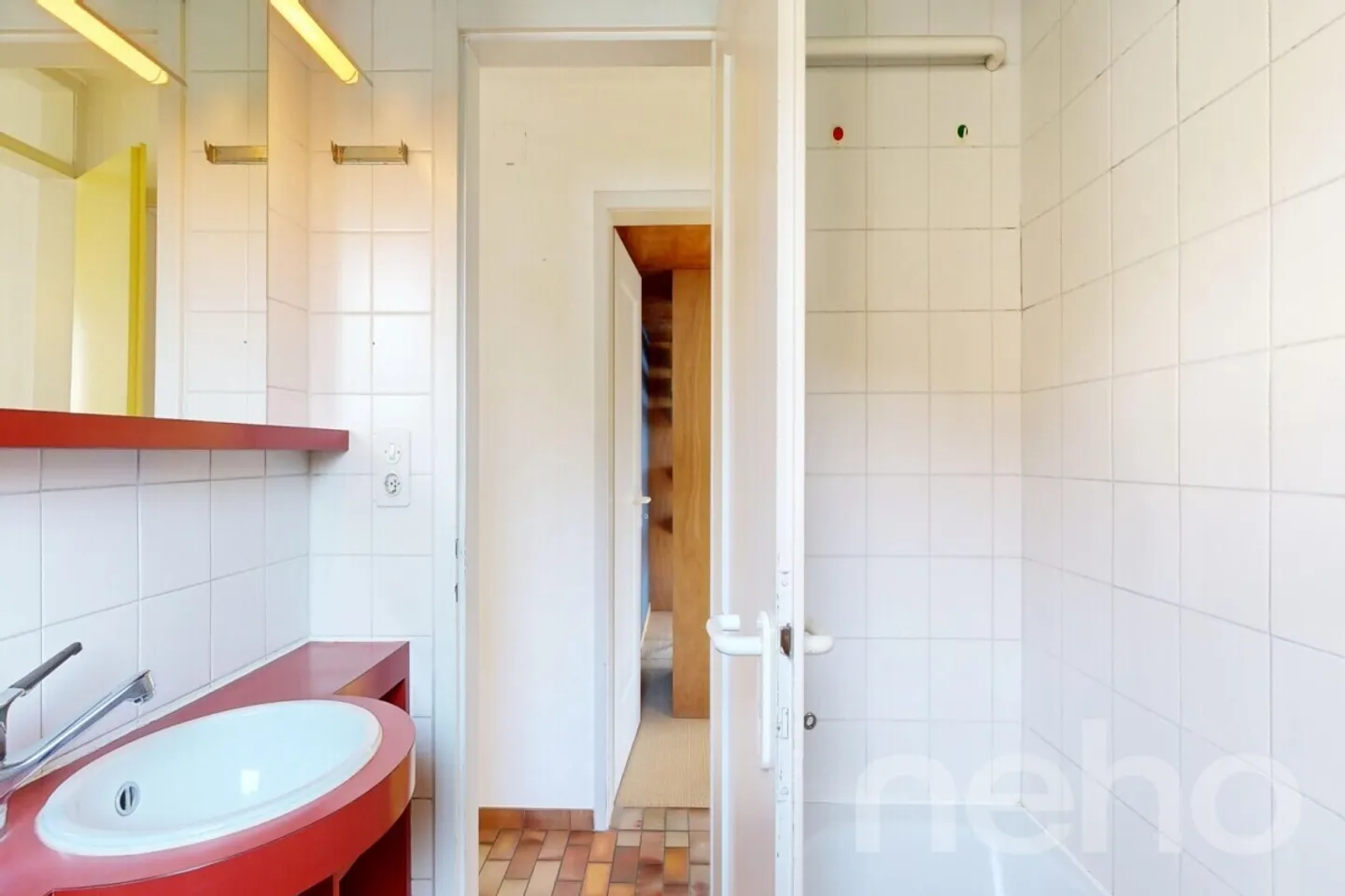 Affascinante casa di 7,5 stanze su grande terreno con molto potenziale - Foto 7 di 12