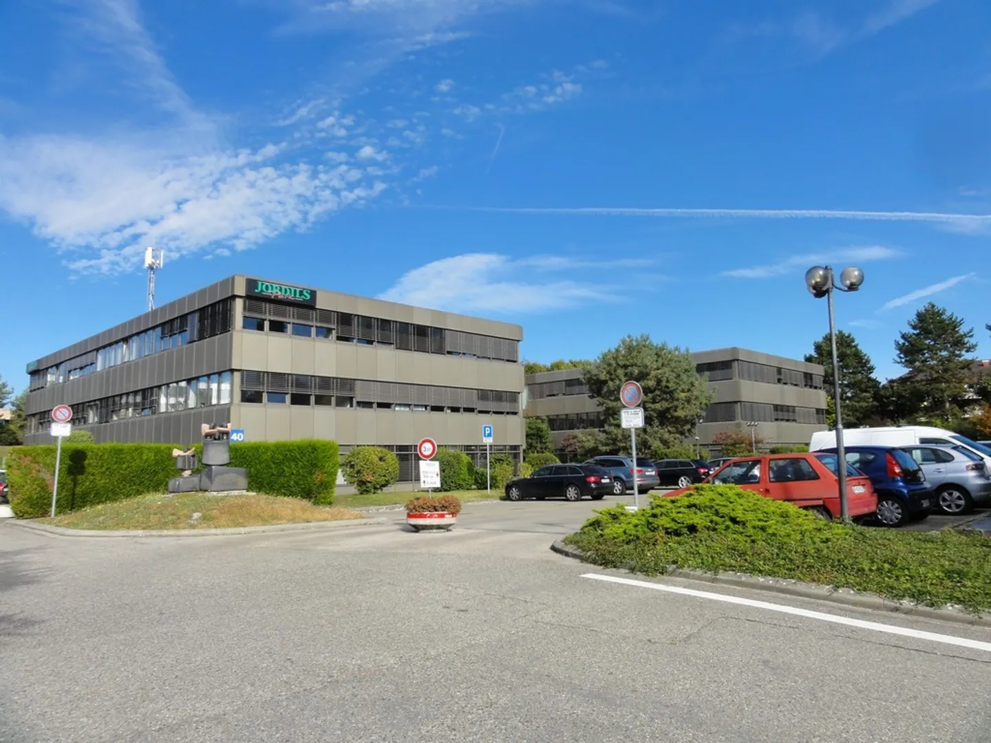 Fertiggestellte Fläche von 275 m2 - Saint-Sulpice - Foto 1 von 2