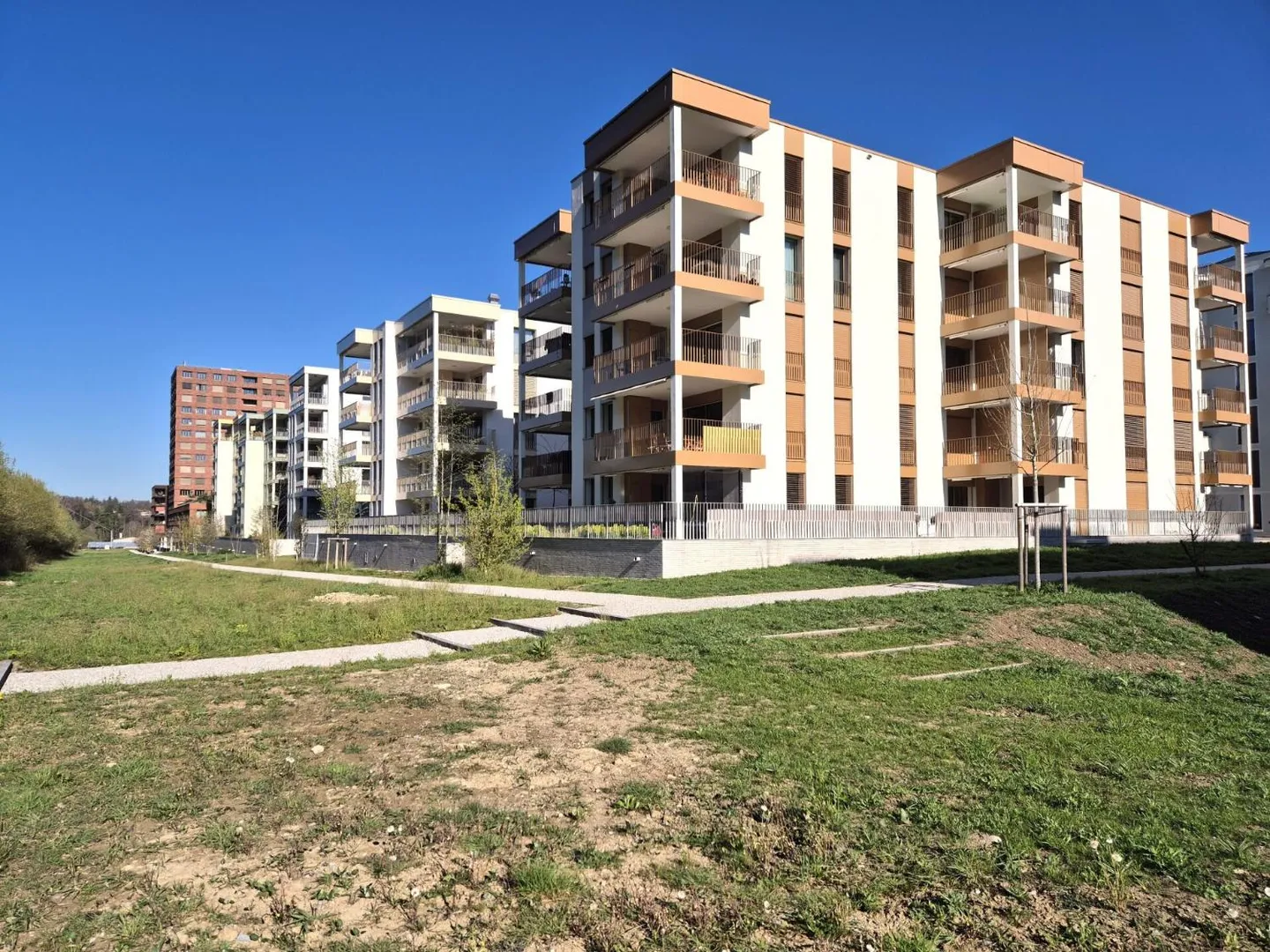 Berges 2 - 3.5-Room Apartment on the 2nd Floor - Photo 1 of 10