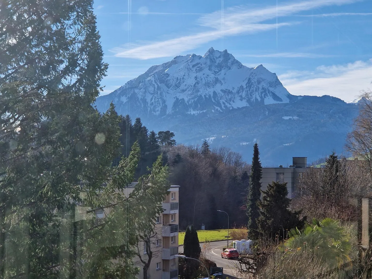 4.5-Zimmerwohnung mit Berg- und Seesicht in Meggen - Foto 2 von 13