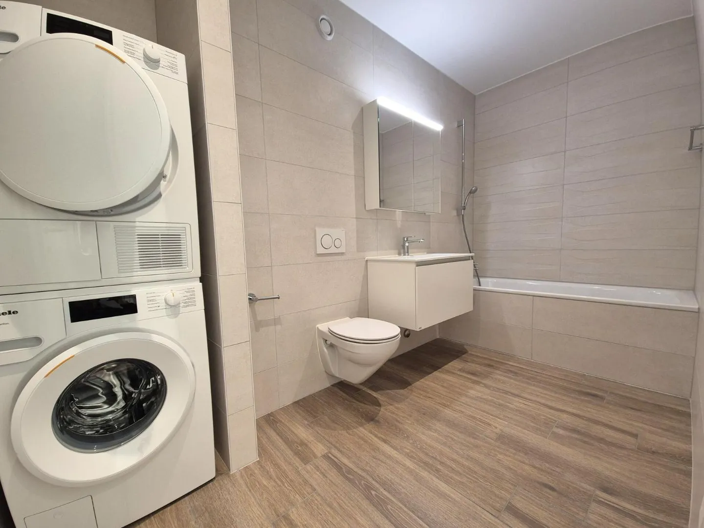Berges 2 - 3.5-Room Apartment on the 2nd Floor - Photo 7 of 10