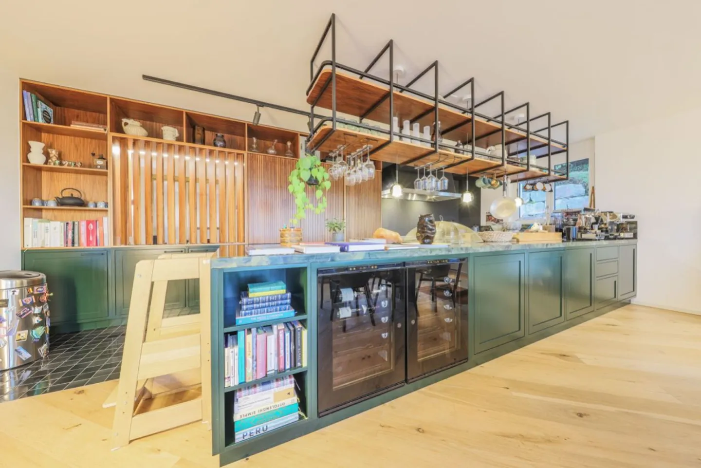 Magnificent furnished 5-room apartment near Nyon and Gland - Photo 3 of 13