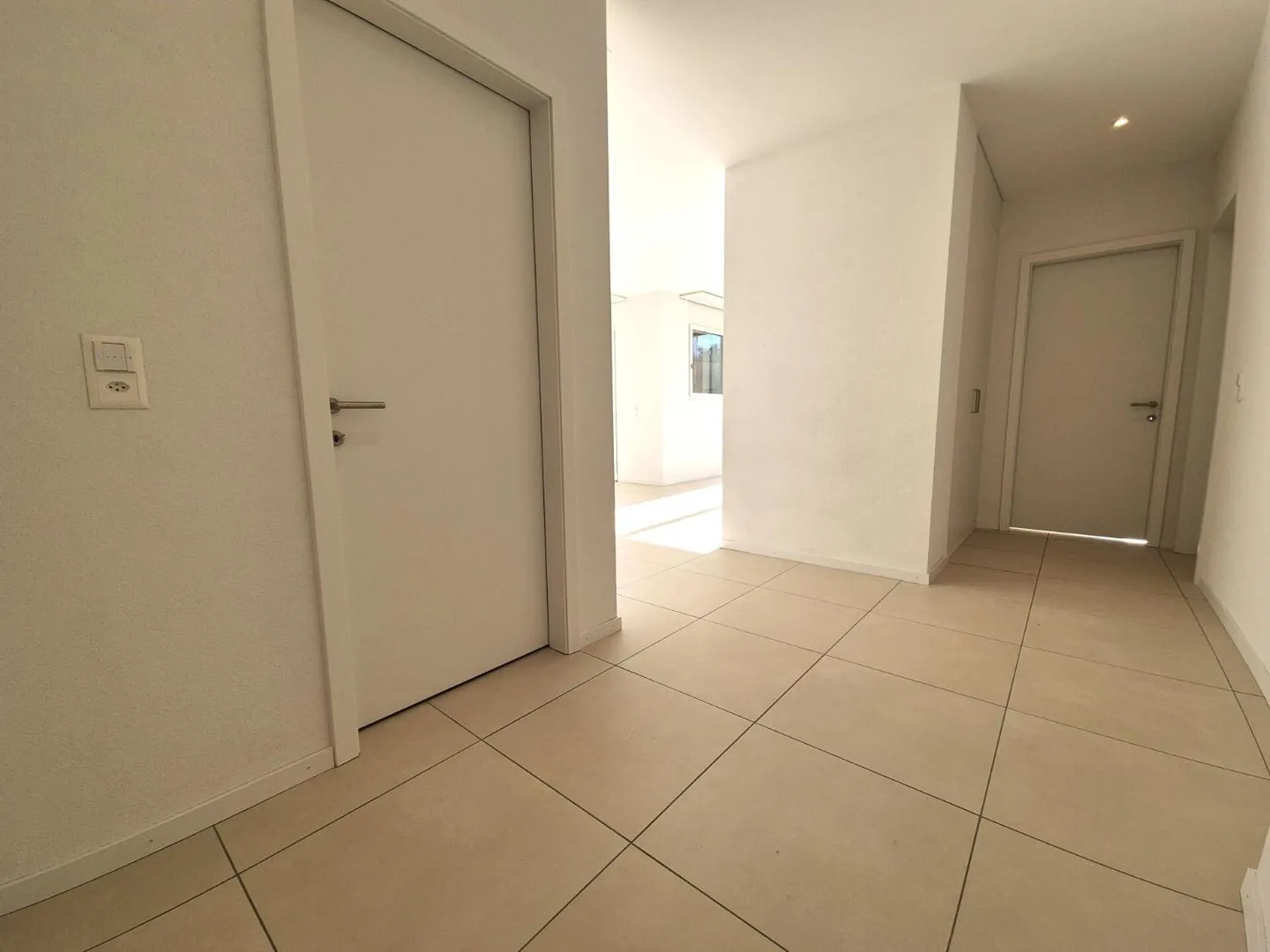 Berges 2 - 3.5-Room Apartment on the 2nd Floor - Photo 9 of 10