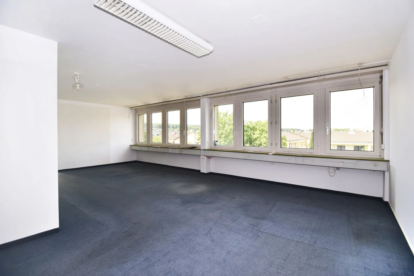 Helle und attraktive Büroräume für Ihr neues Geschäftsdomizil - Photo 4 sur 12