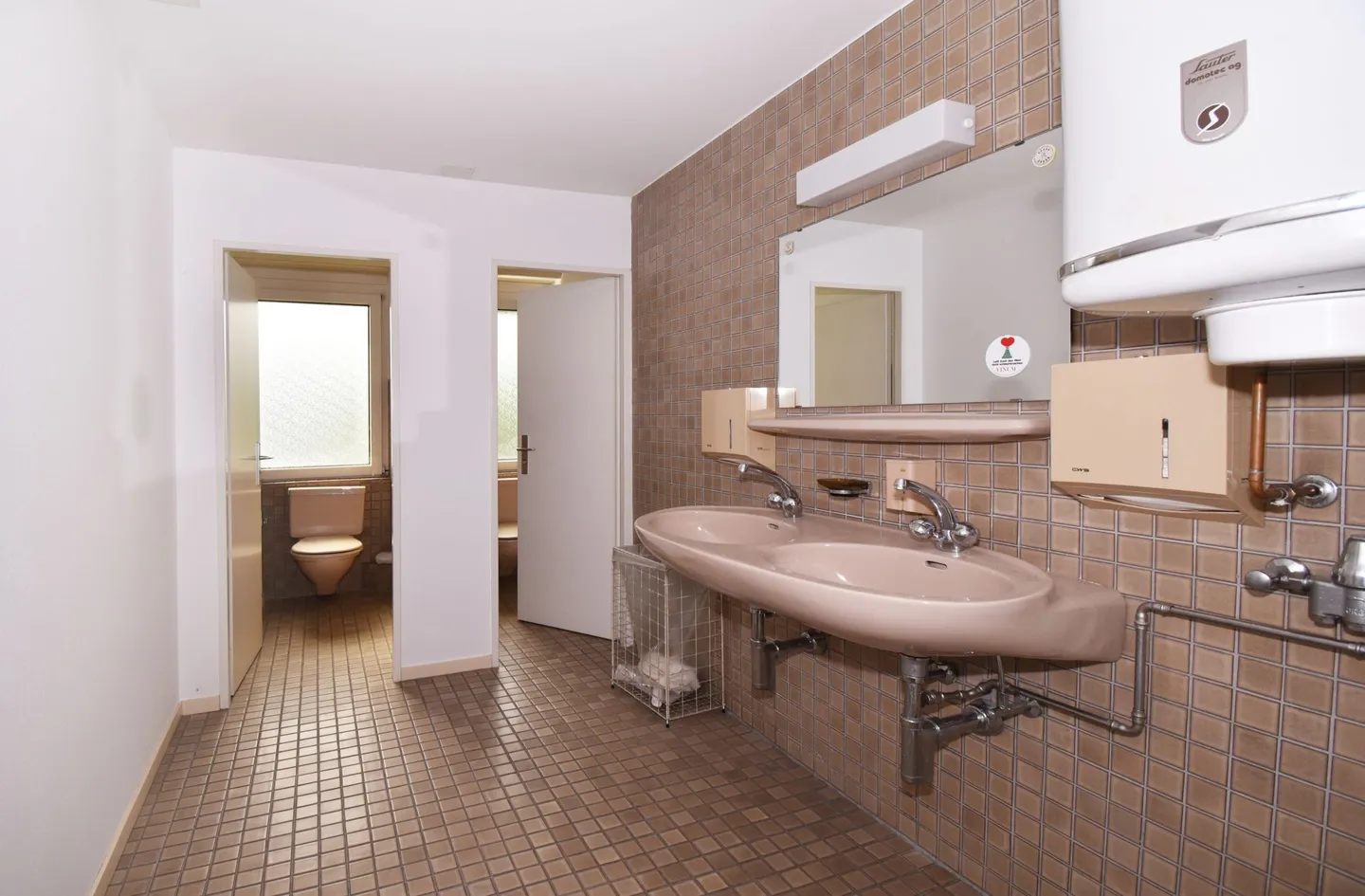 Helle und attraktive Büroräume für Ihr neues Geschäftsdomizil - Photo 9 sur 12