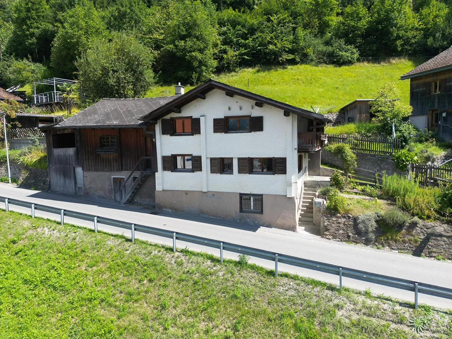 Charmante, ancienne maison individuelle de 4,5 pièces dans un emplacement central à Schiers - Photo 1 sur 15