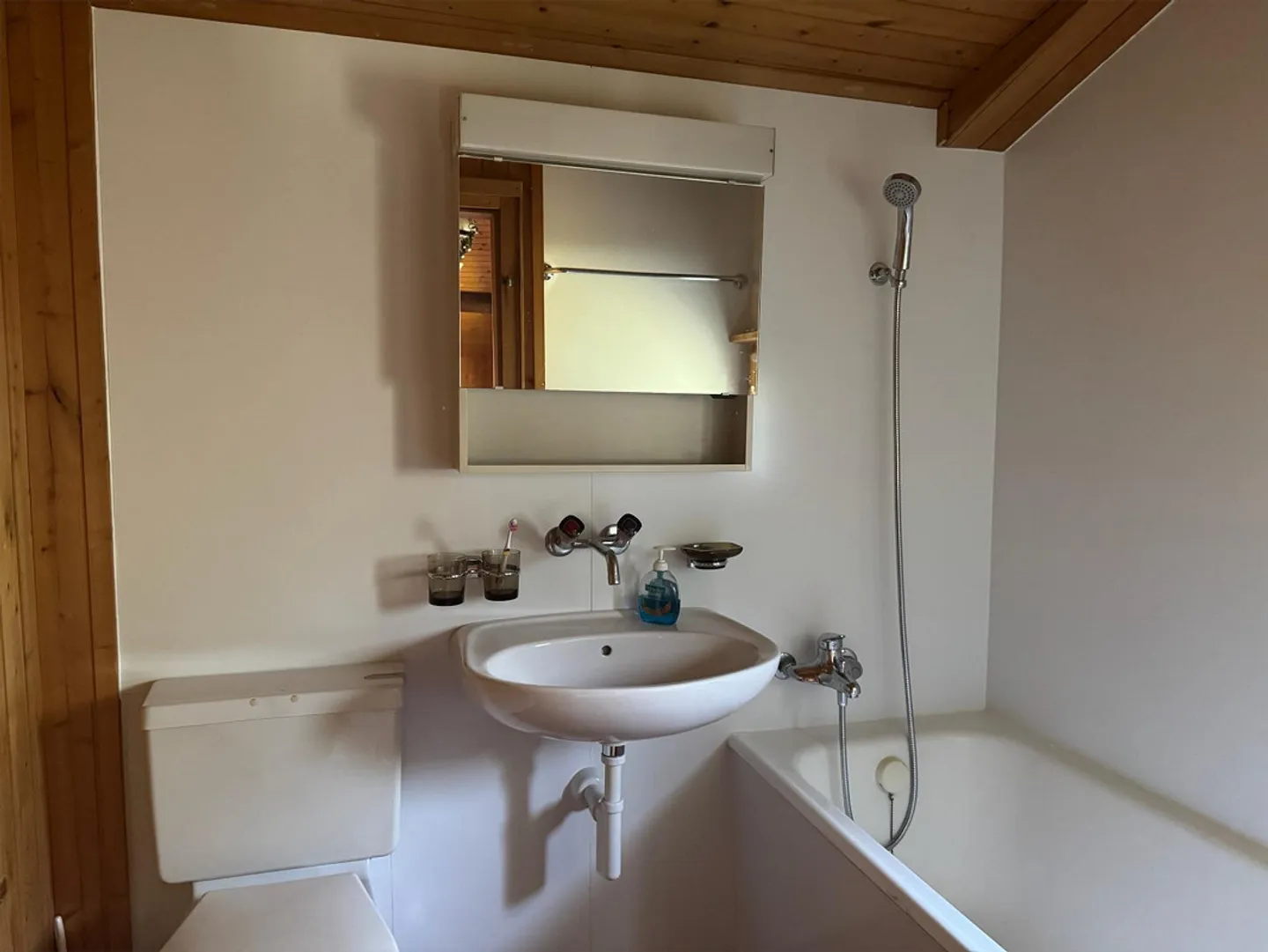 Charmante, ancienne maison individuelle de 4,5 pièces dans un emplacement central à Schiers - Photo 8 sur 15