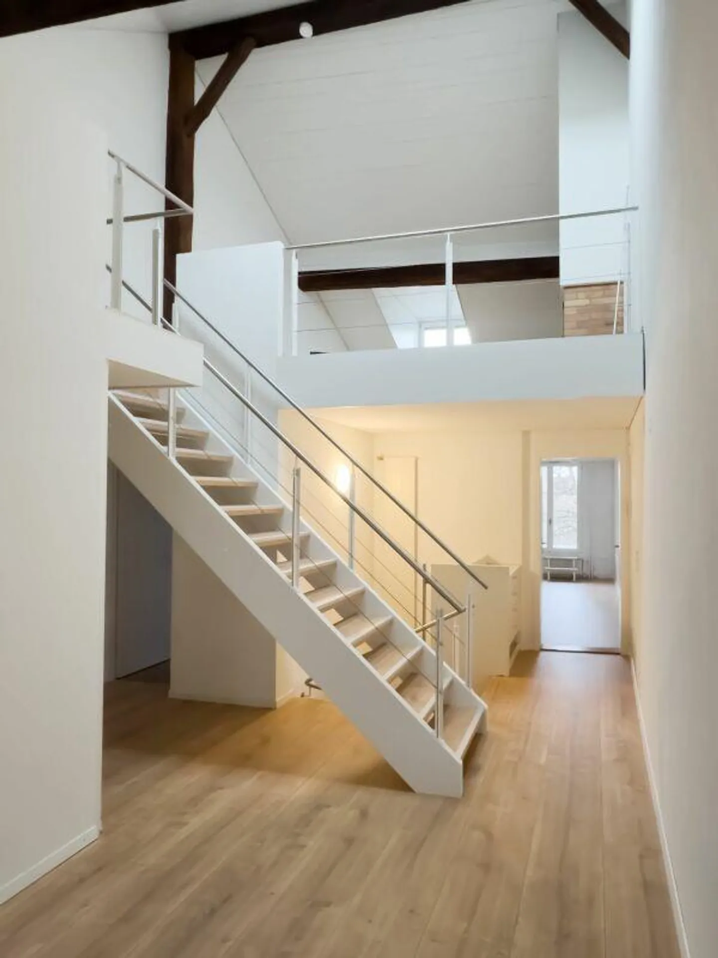 Stunning Gallery Apartment with Studio - Photo 4 of 30