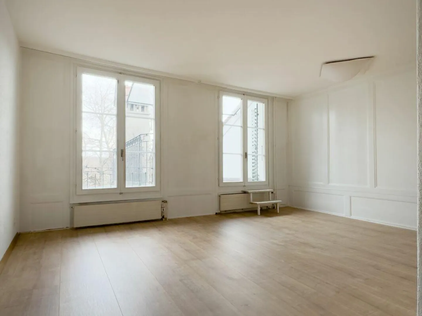 Stunning Gallery Apartment with Studio - Photo 10 of 30