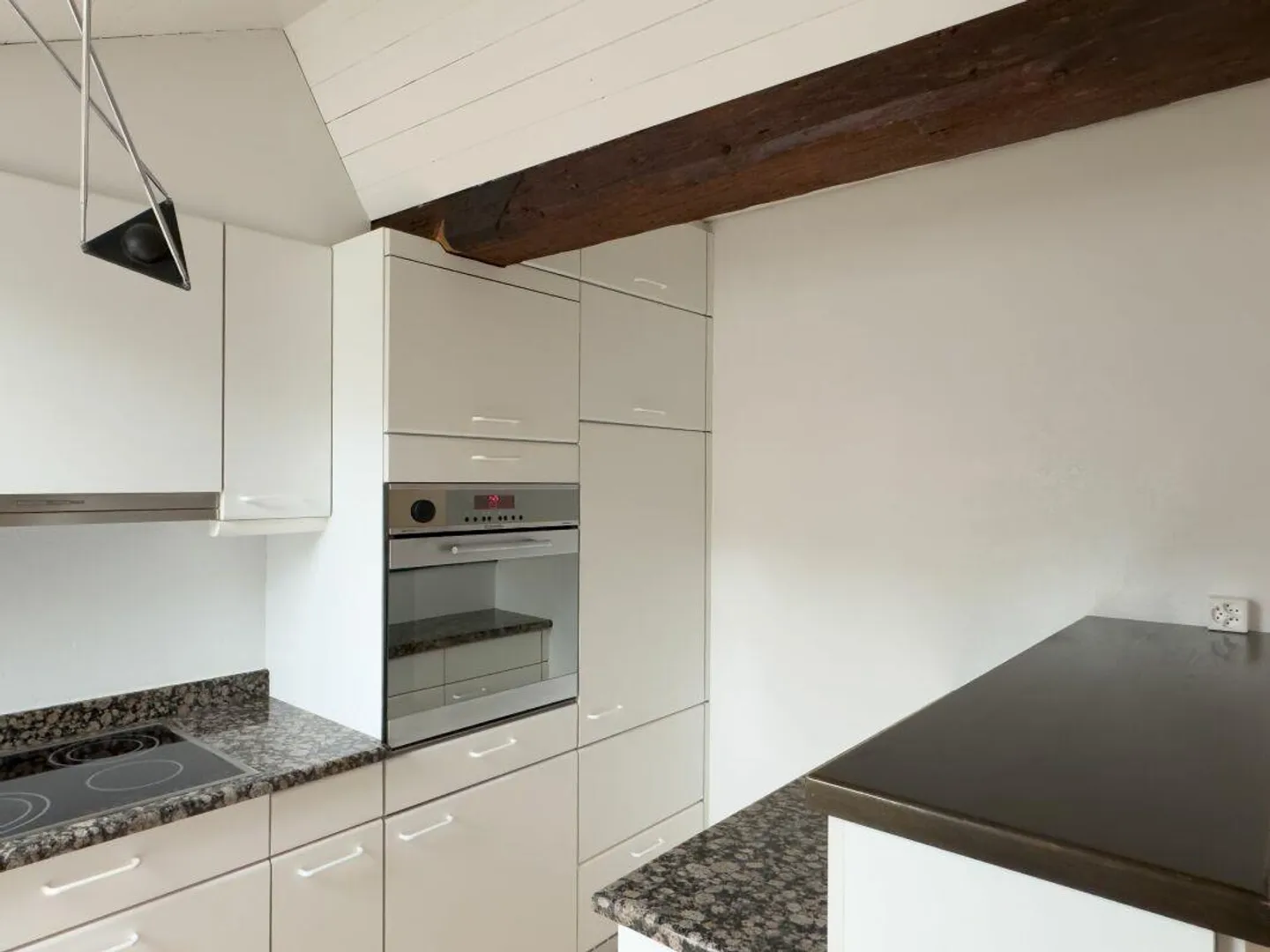 Stunning Gallery Apartment with Studio - Photo 8 of 30