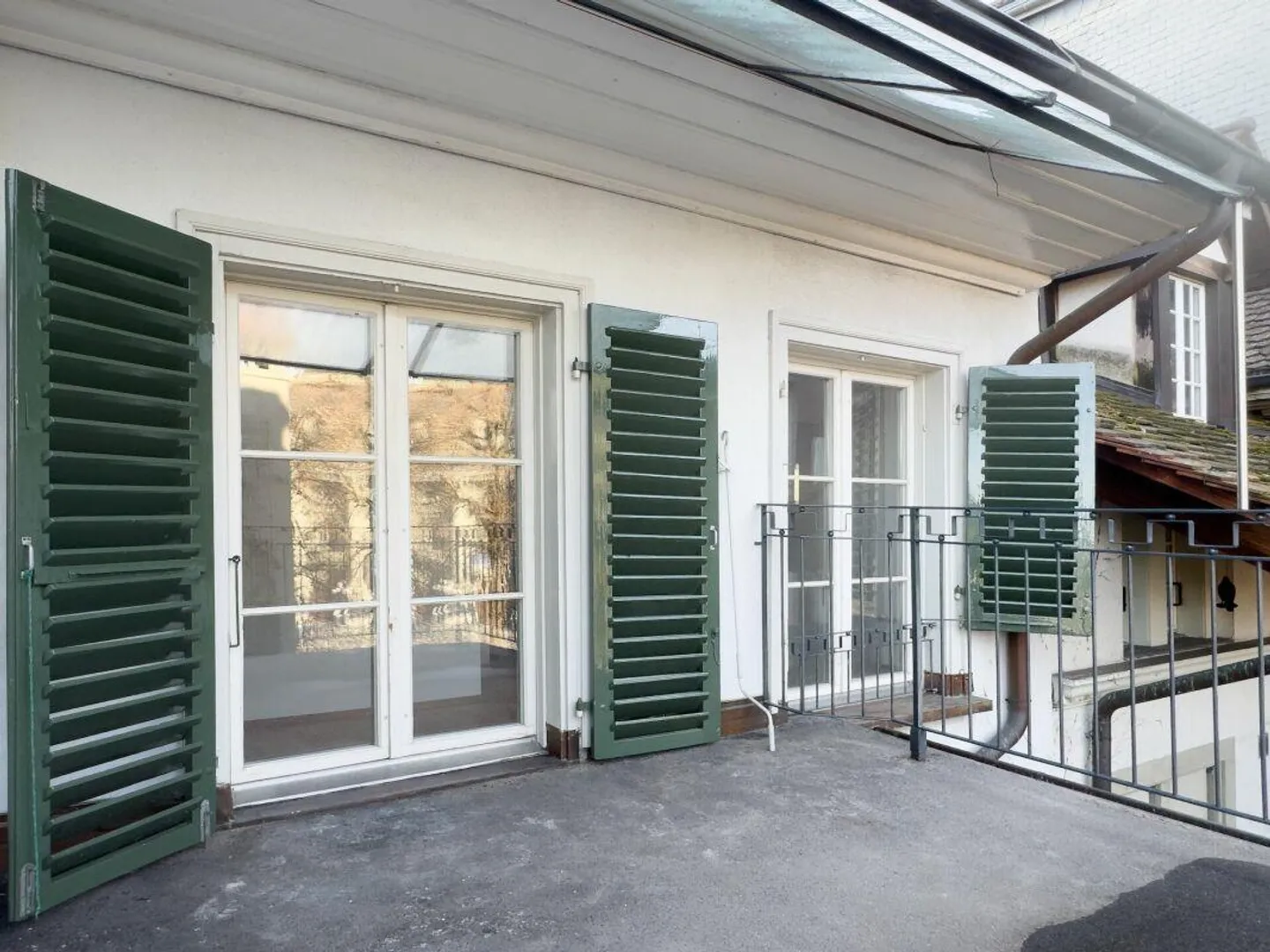 Stunning Gallery Apartment with Studio - Photo 12 of 30