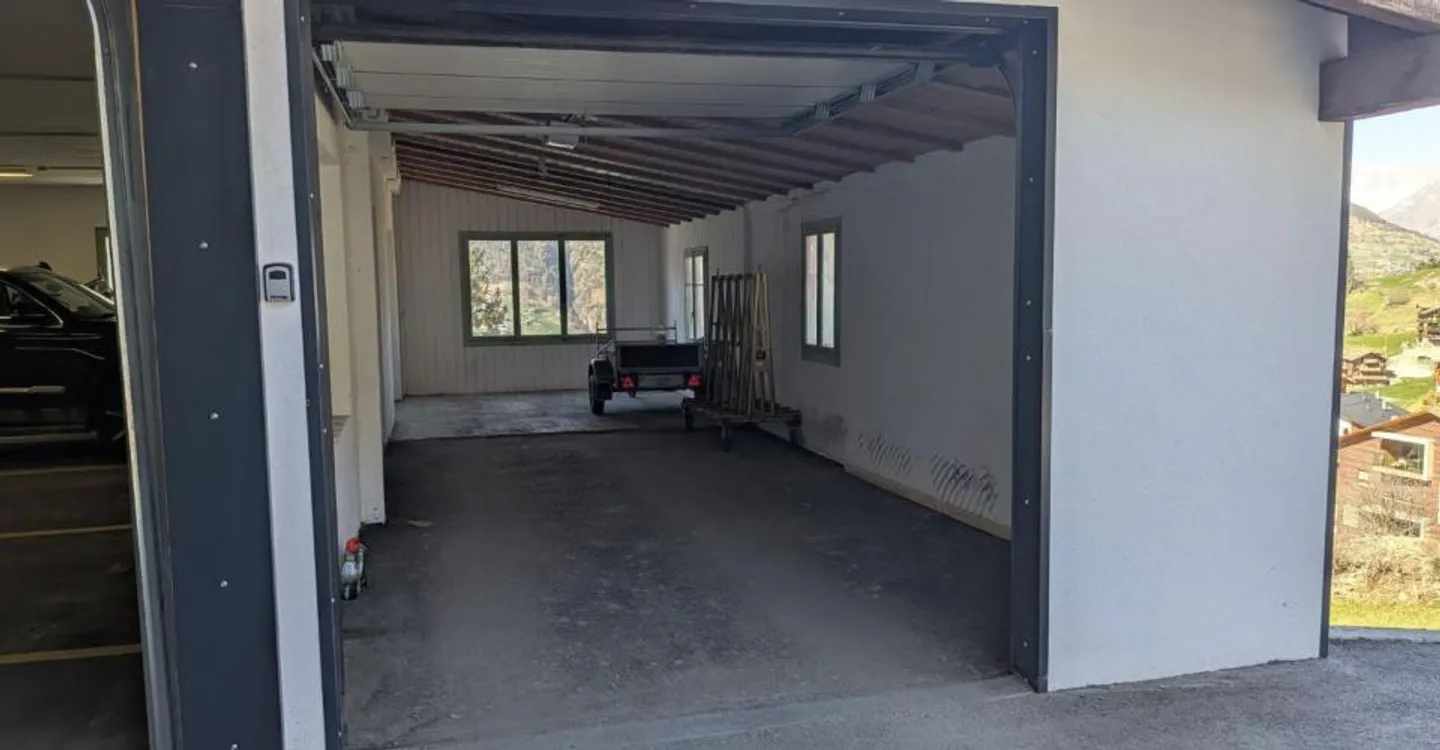 Spacious Garage in Grächen - Photo 2 of 5