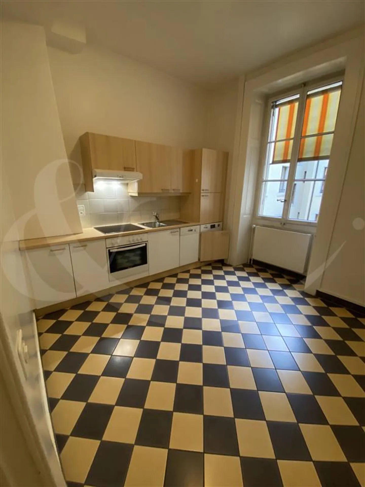 Rue Bovy-Lysberg 9 - Hesse 12, appartement de 5 pièces - Photo 1 sur 6