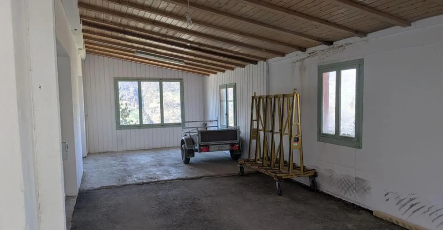 Spacious Garage in Grächen - Photo 3 of 5