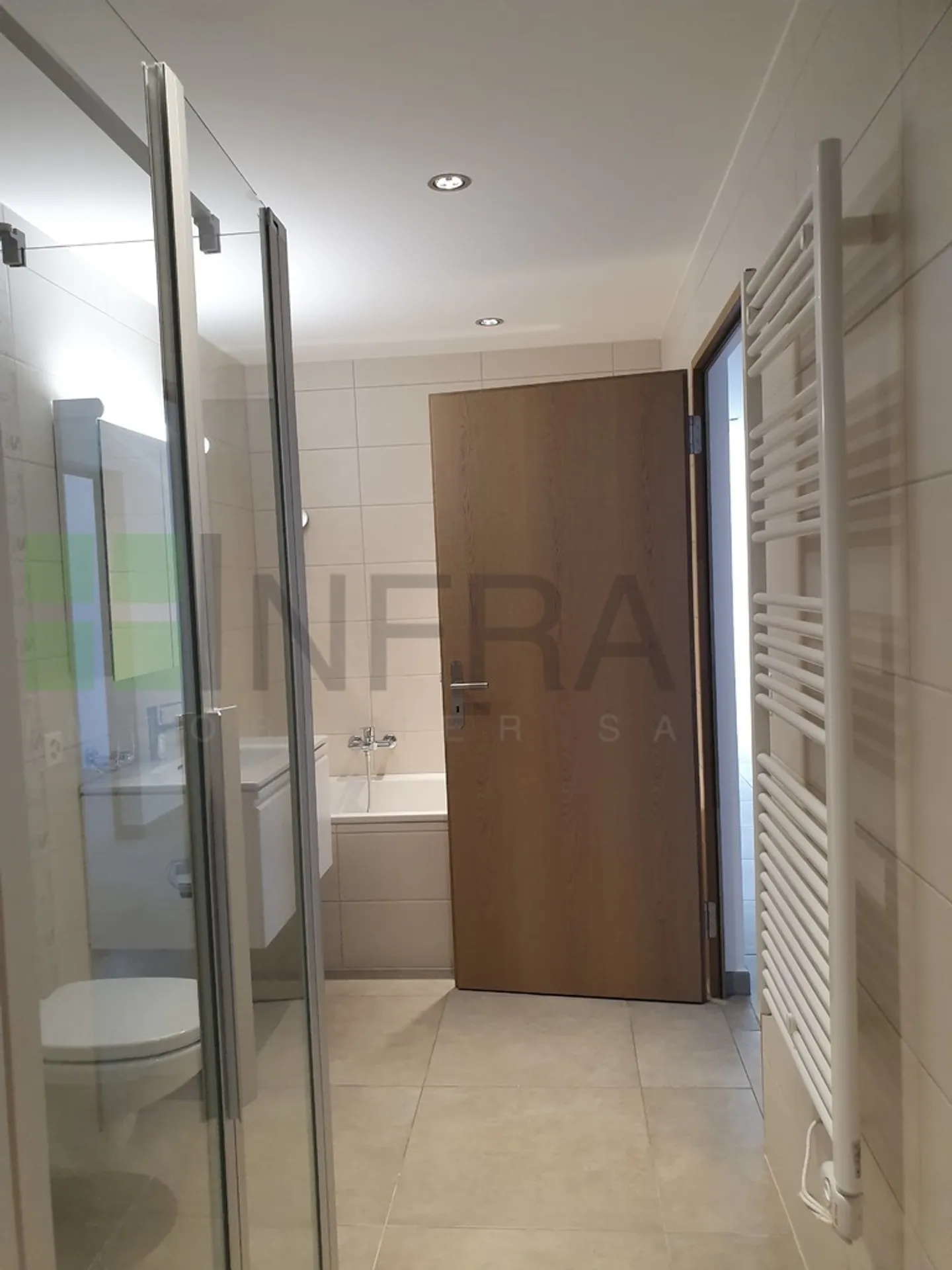 Modernes Apartment von 98 m2, 4 Zimmer im 1. Stock ohne Aufzug - Foto 7 von 13