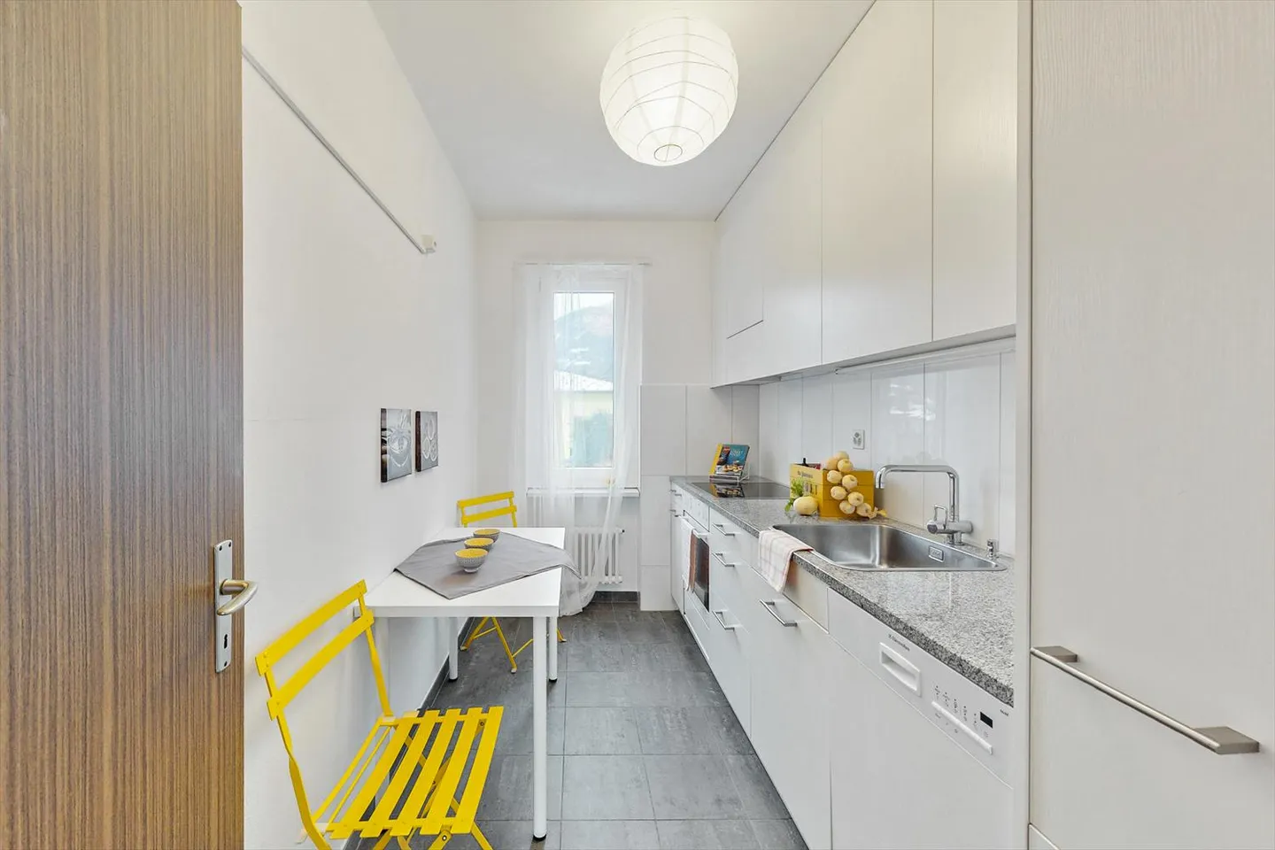 Appartement spacieux de 3,5 pièces dans un emplacement calme et pratique - Photo 5 sur 10