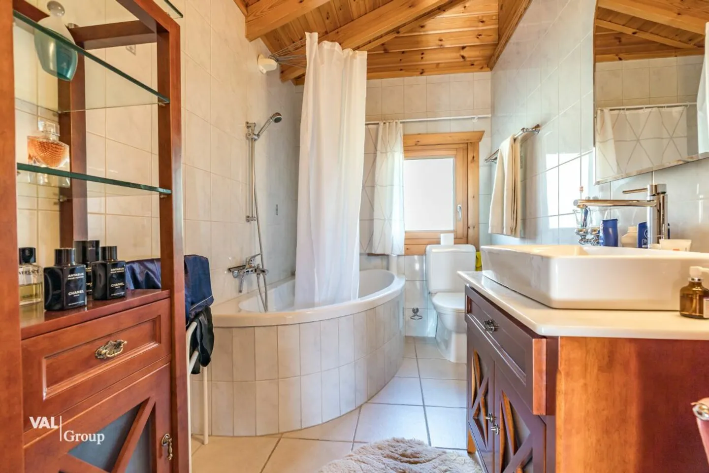 Chalet magnifico a Binii - Foto 16 di 24