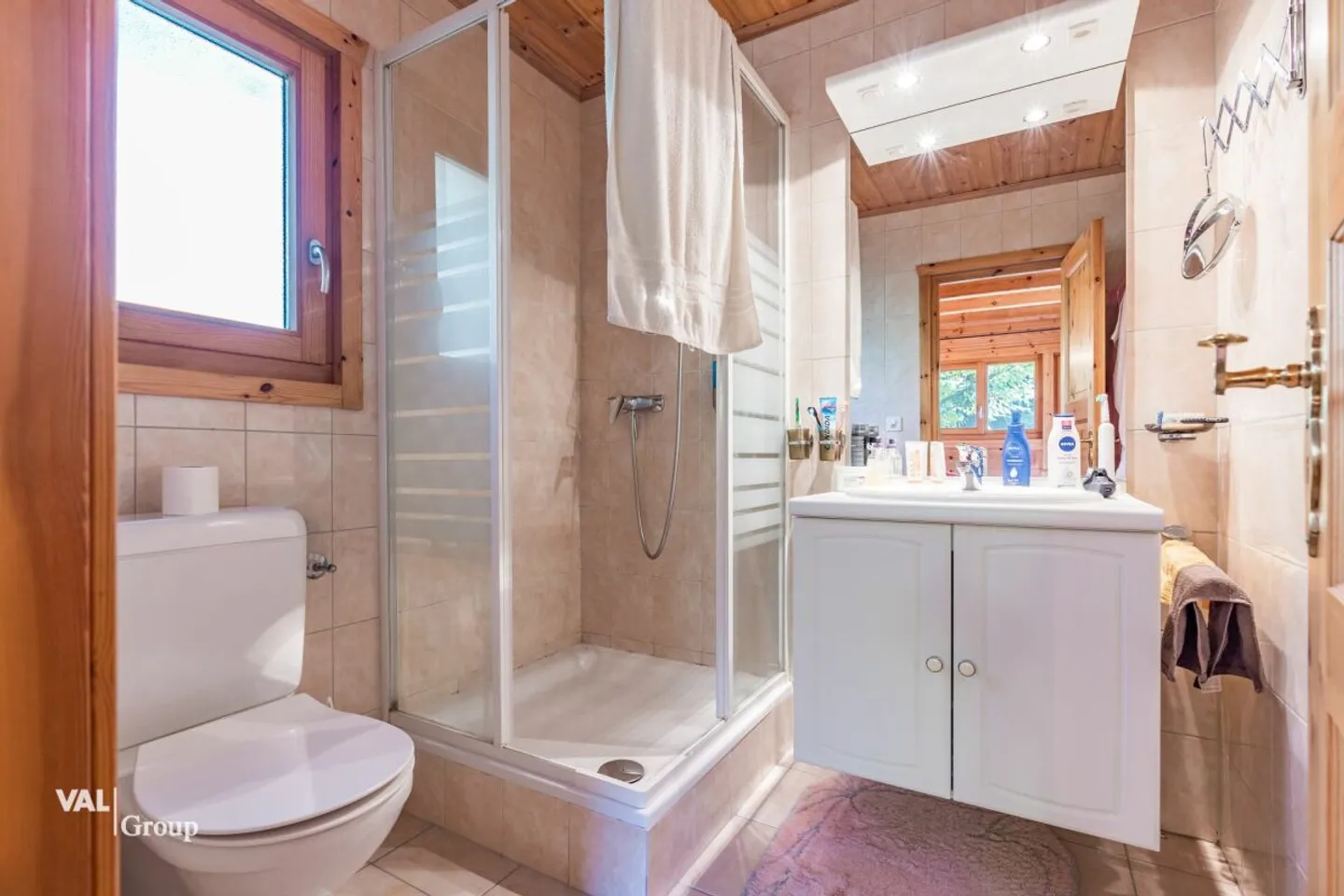 Chalet magnifico a Binii - Foto 10 di 24
