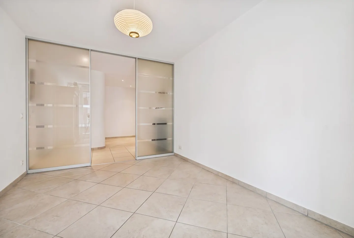 Attractive 4.5-room ground floor apartment with plenty of daylight - Photo 7 of 13