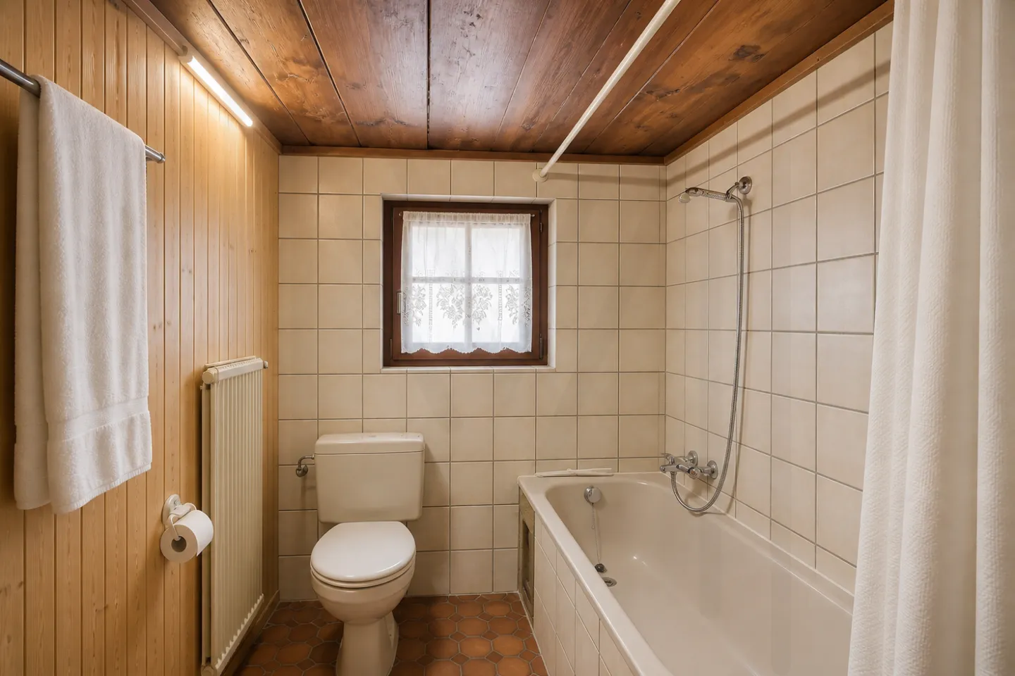 Casa in stile villaggio 5,5 camere con fienile e potenziale - Foto 1 di 4