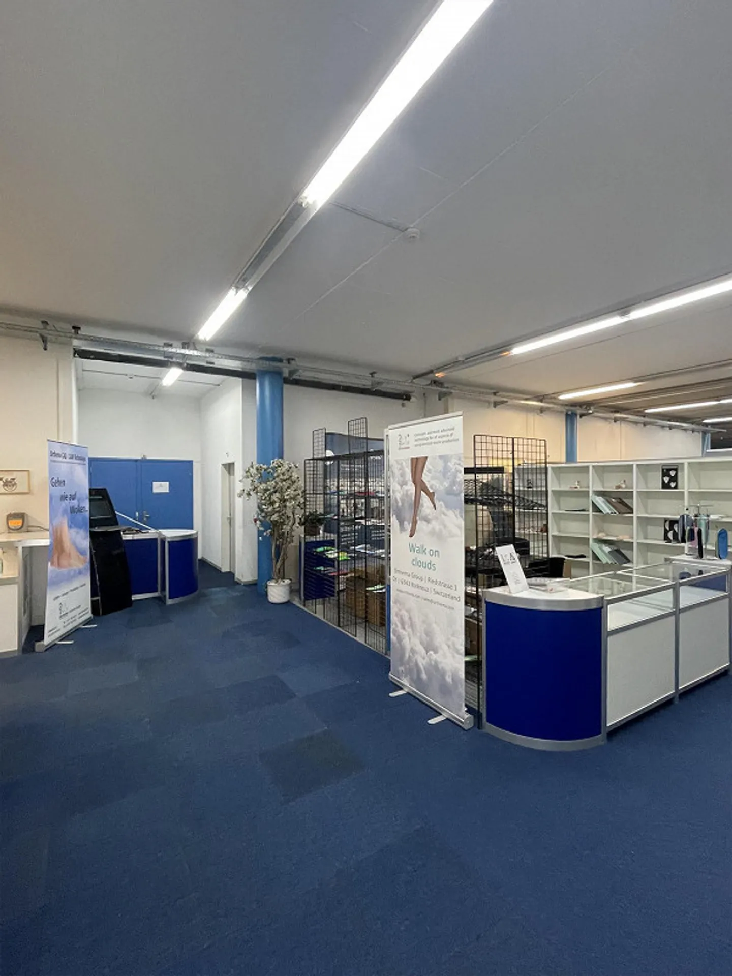Espace commercial avec des connexions idéales – 996 m² dans le bâtiment commercial Ried - Photo 2 sur 22