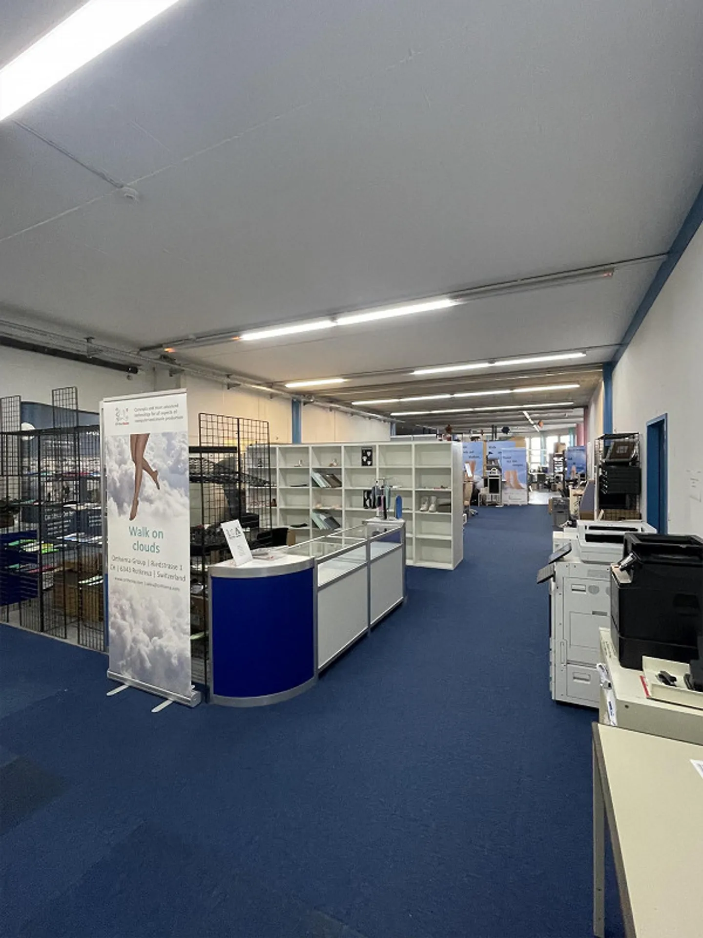 Espace commercial avec des connexions idéales – 996 m² dans le bâtiment commercial Ried - Photo 3 sur 22
