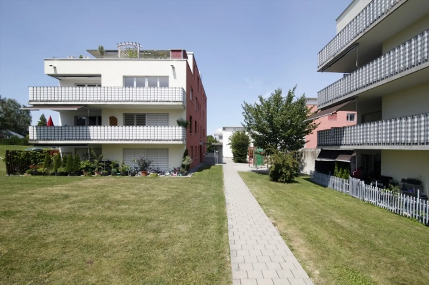 Modernes Apartment in ruhiger Lage - Foto 1 von 1