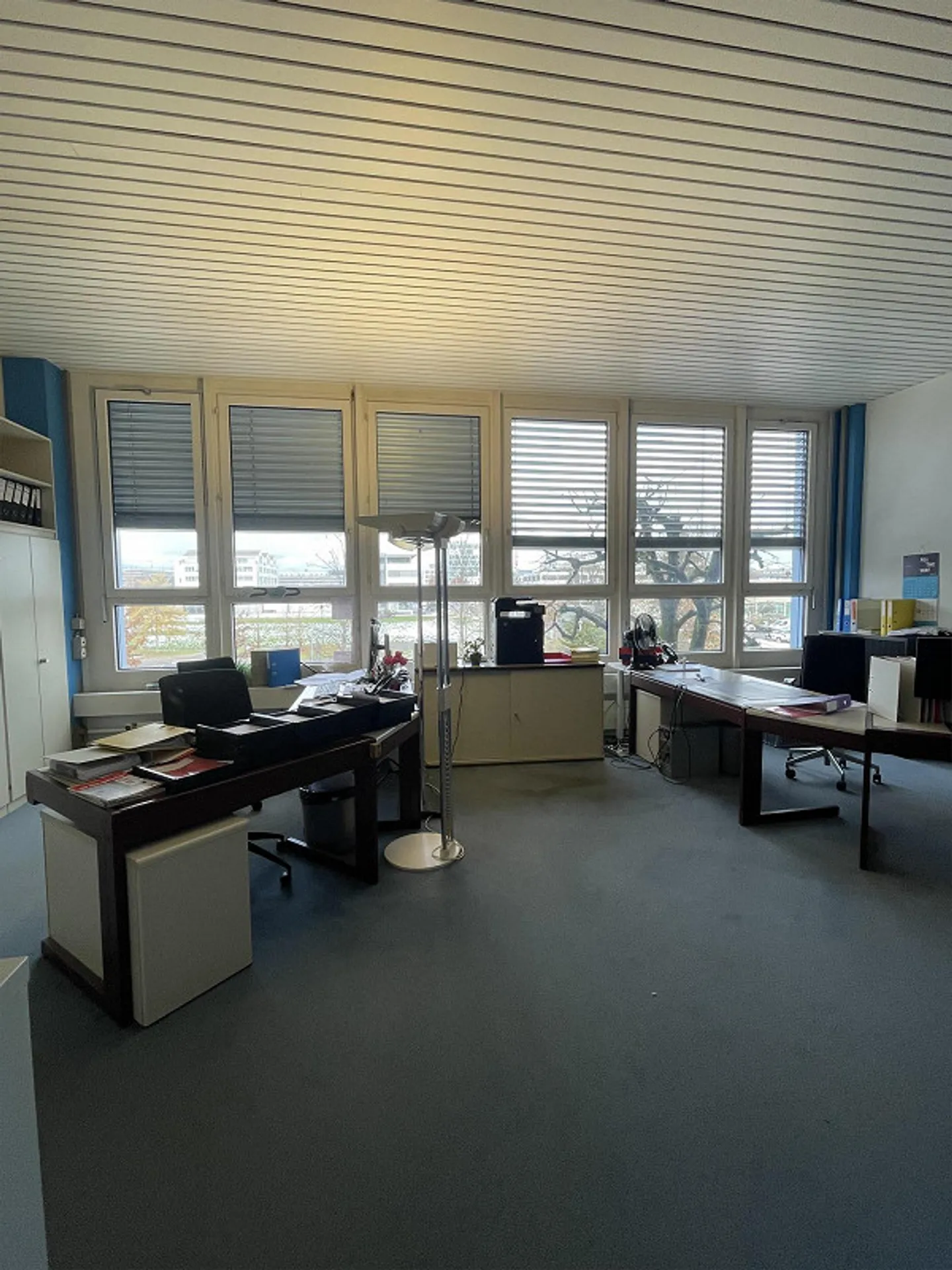 Espace commercial avec des connexions idéales – 996 m² dans le bâtiment commercial Ried - Photo 8 sur 22