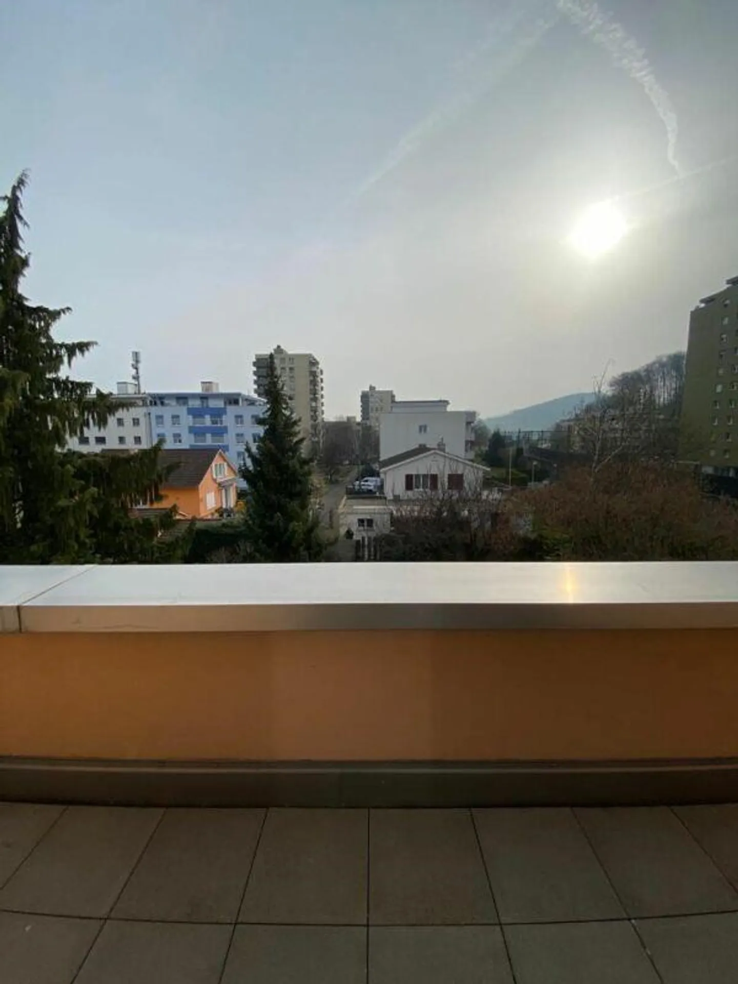 Appartamento attico di 3,5 stanze modernizzato al 3° piano - Foto 8 di 10