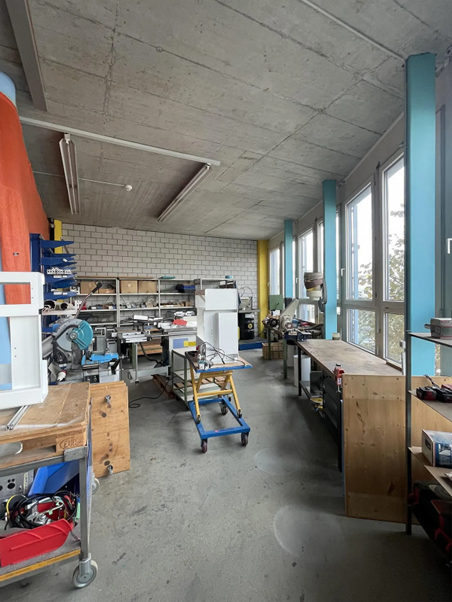 Espace commercial avec des connexions idéales – 996 m² dans le bâtiment commercial Ried - Photo 15 sur 22