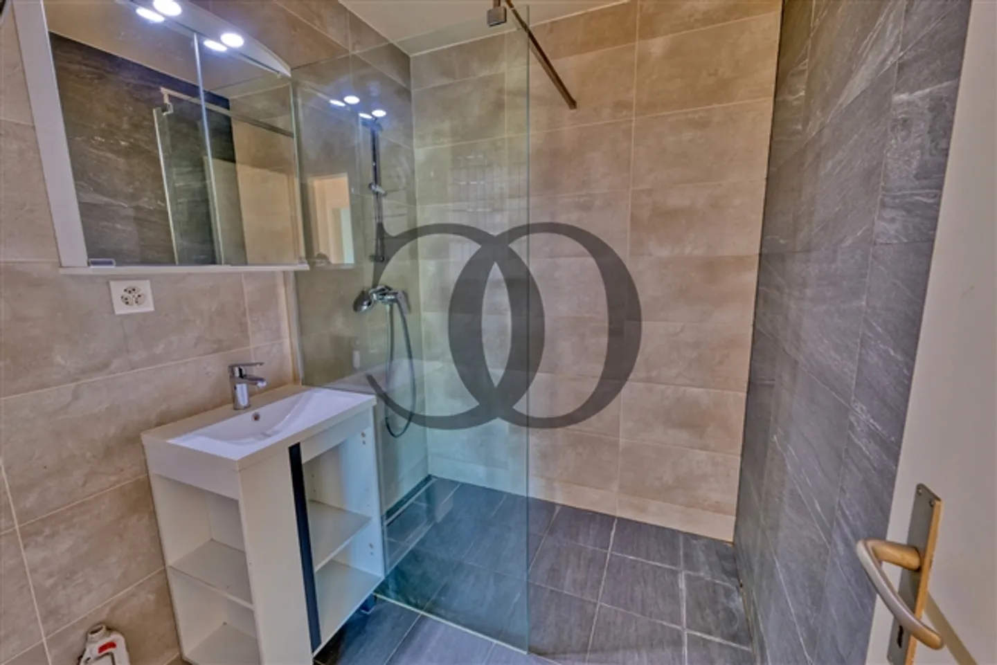 In esclusiva! Appartamento 2.5 locali con vista lago - Foto 6 di 11