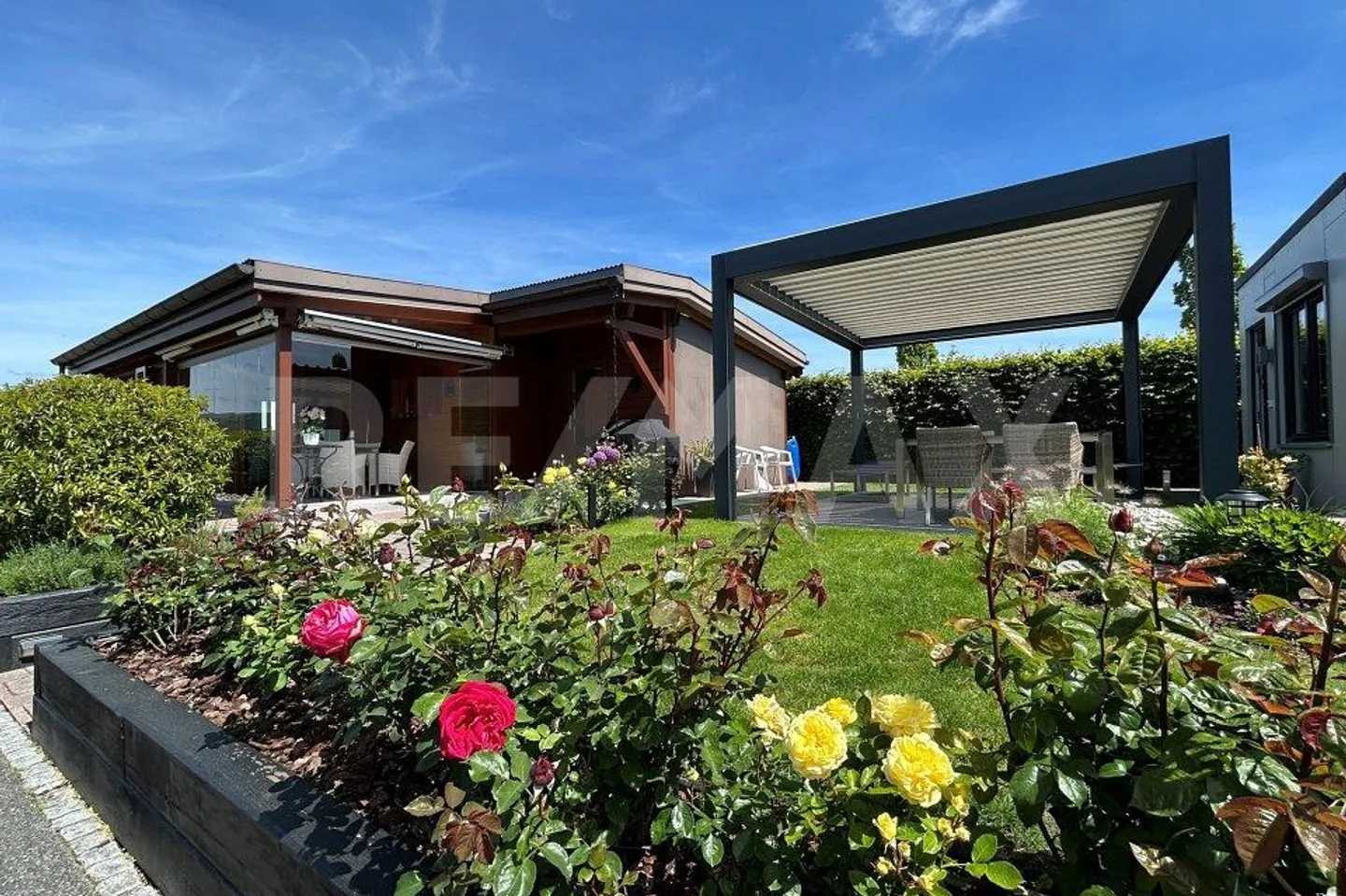 Un vero chalet gioiello con charme, calore e un'area esterna da sogno - Foto 1 di 13