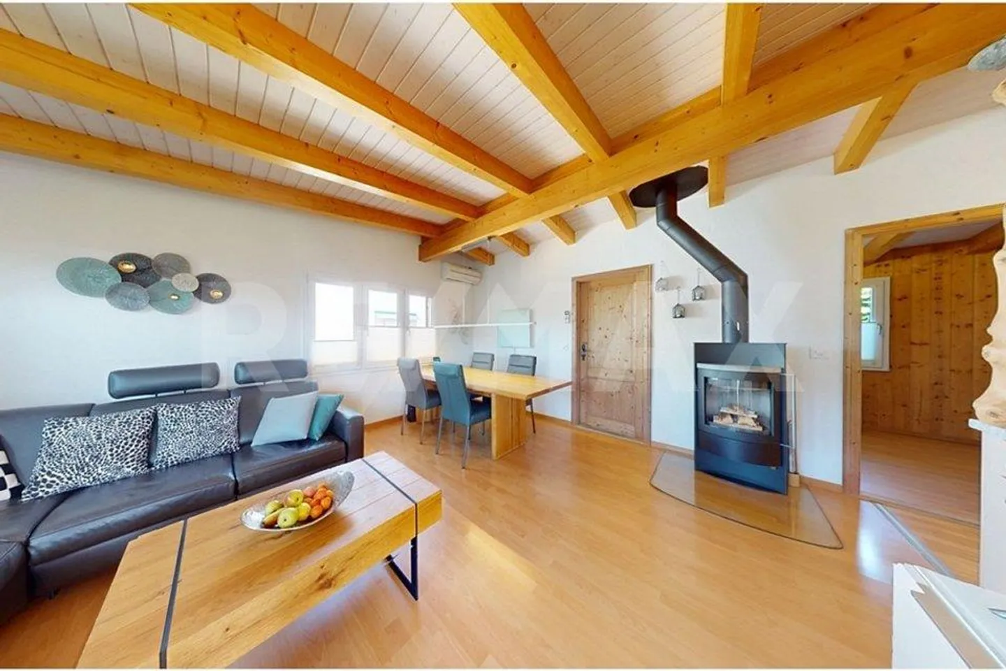 Un vero chalet gioiello con charme, calore e un'area esterna da sogno - Foto 2 di 13