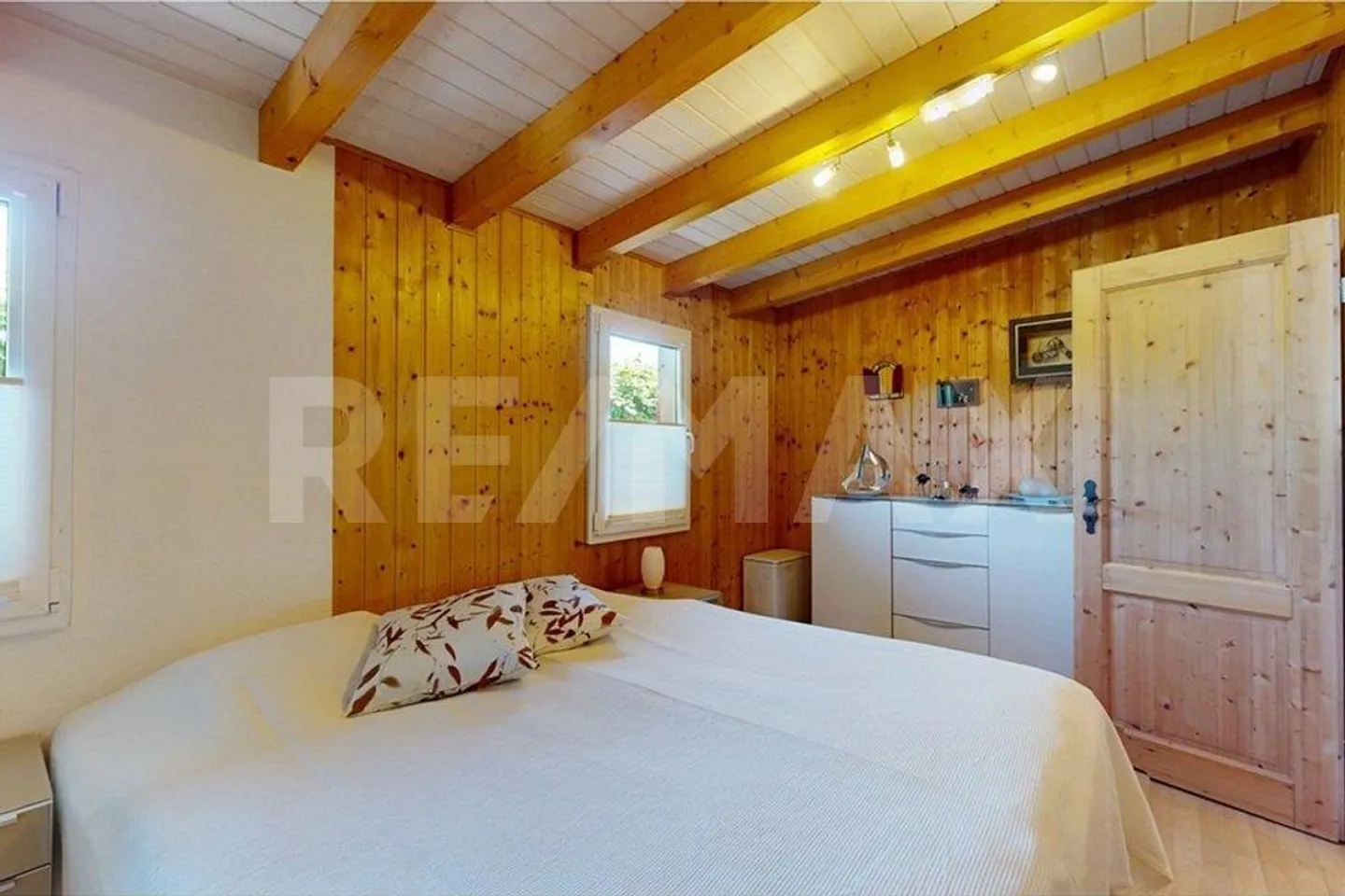 Un vero chalet gioiello con charme, calore e un'area esterna da sogno - Foto 6 di 13