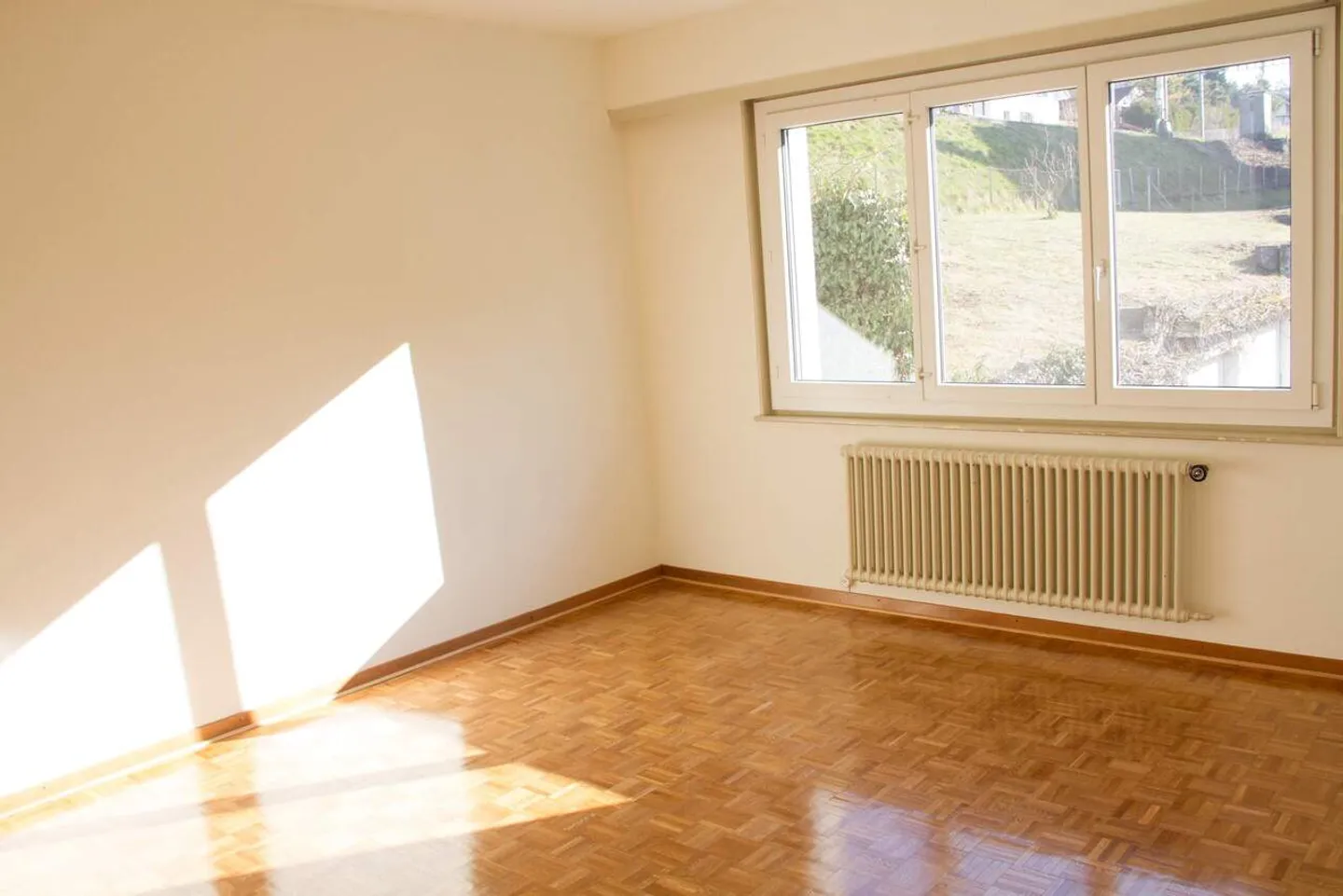 Appartement spacieux avec vue sur le lac - Photo 3 sur 7